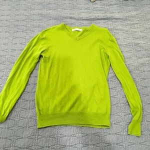 Small men’s green sweater